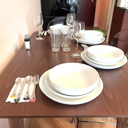 Miramar Front Family Deluxe No Swim Pool Access Apartman