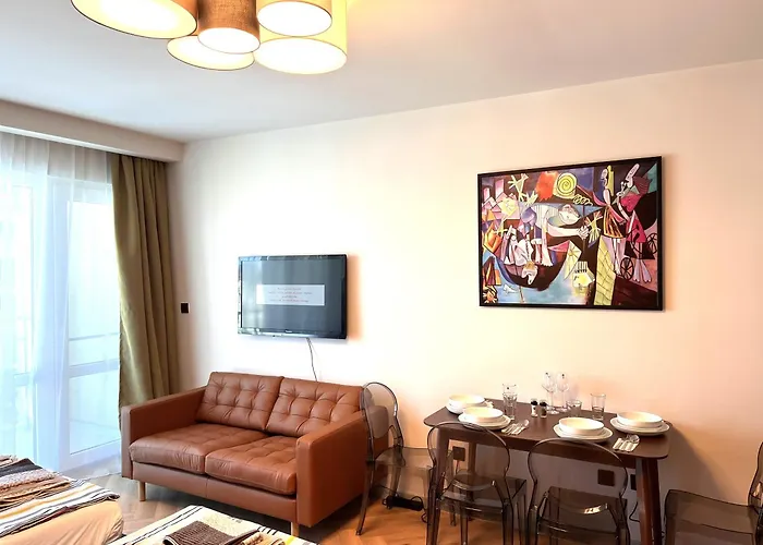 Miramar Front Family Deluxe No Swim Pool Access *