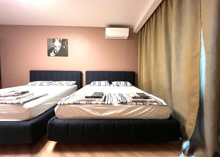 Miramar Front Family Deluxe No Swim Pool Access Апартамент *