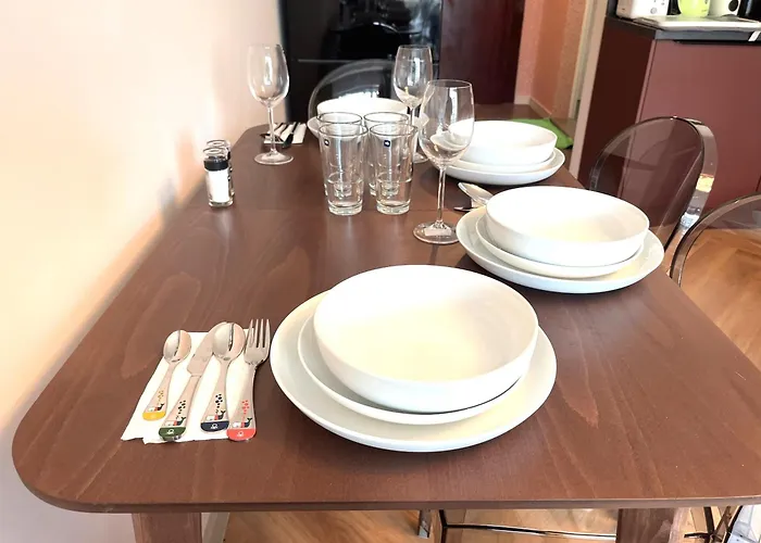 Miramar Front Family Deluxe No Swim Pool Access Апартамент