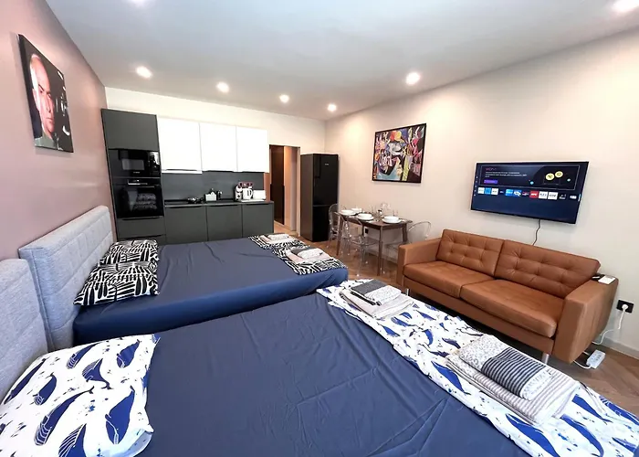 شقة Miramar Front Family Deluxe No Swim Pool Access *