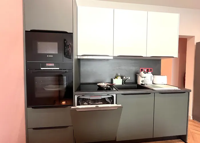 Miramar Front Family Deluxe No Swim Pool Access ساني بيتش