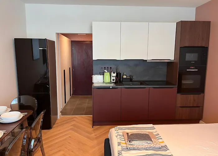 Miramar Front Family Deluxe No Swim Pool Access *