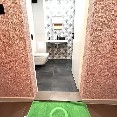 Miramar Front Self Catering Family Deluxe