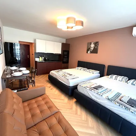 Miramar Front Self Catering Family Deluxe Apartment